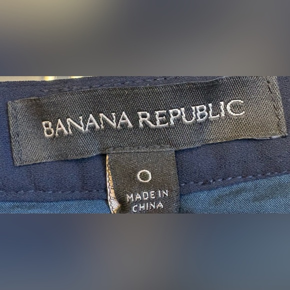 Banana Republic Blue Black knee length A-Line Pleated floral lace Skirt size XS - Picture 5 of 9